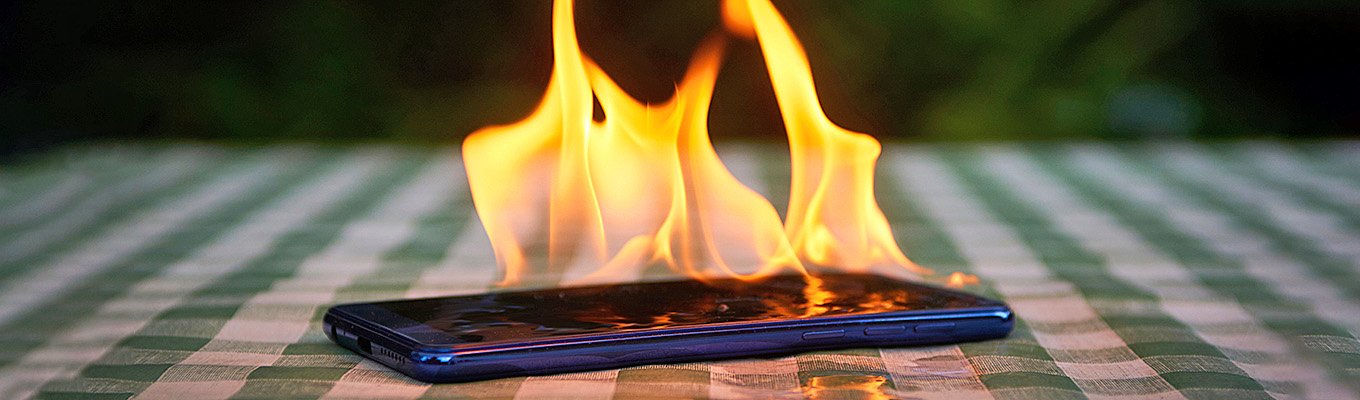 Lagerung von lithiumhaltigen Batterien und Akkus – Vorschriften und Schutzmaßnahmen