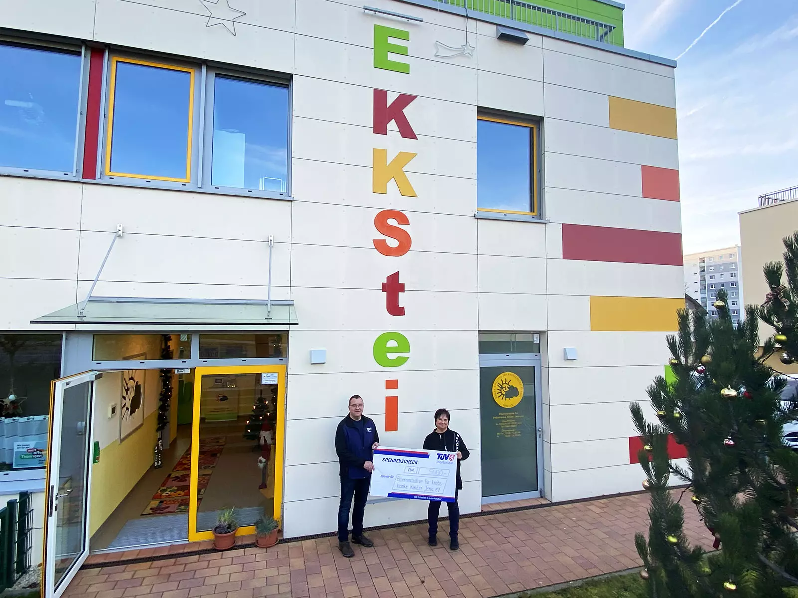 Weihnachtsspende an die Elterninitiative krebskranke Kinder Jena e.V.